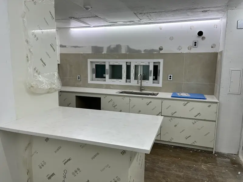 Read more about the article 싱크대 아일랜드 신발장 시공 (남산)