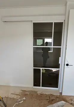 슬림슬라이딩 중문 측면 모습