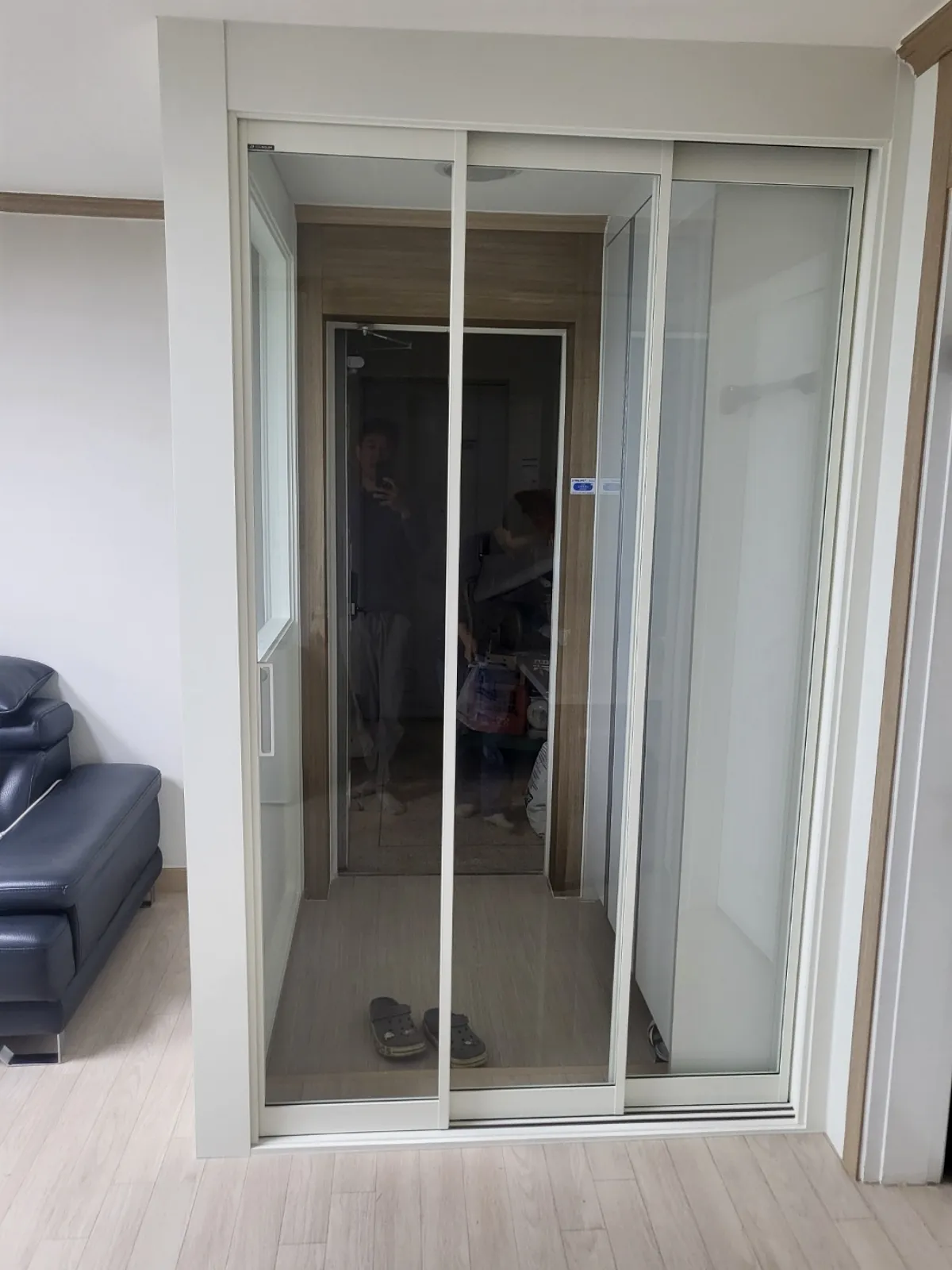 영림 ㄱ자 초슬림 3연동 중문 정면 완성