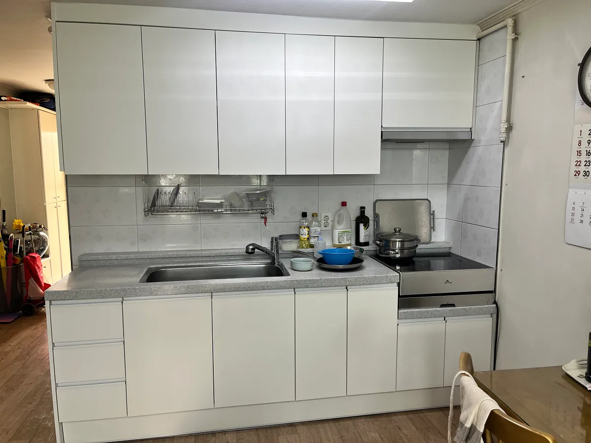 Read more about the article 크림화이트 스마트바 싱크대 문짝시공 (남양주)