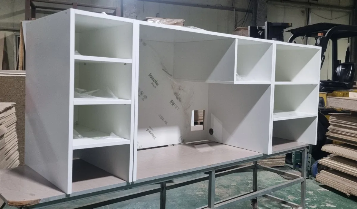 Read more about the article 대학교 연구실 오픈 선반장 시공 (아현동)