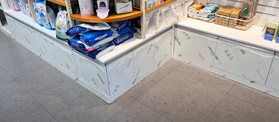 Read more about the article 동물병원 수납장 크림화이트 문짝시공 (강동구)