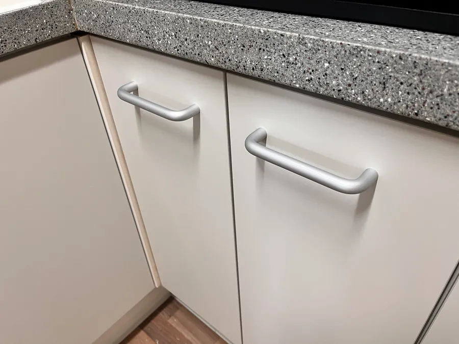 도어 손잡이 근접 모습